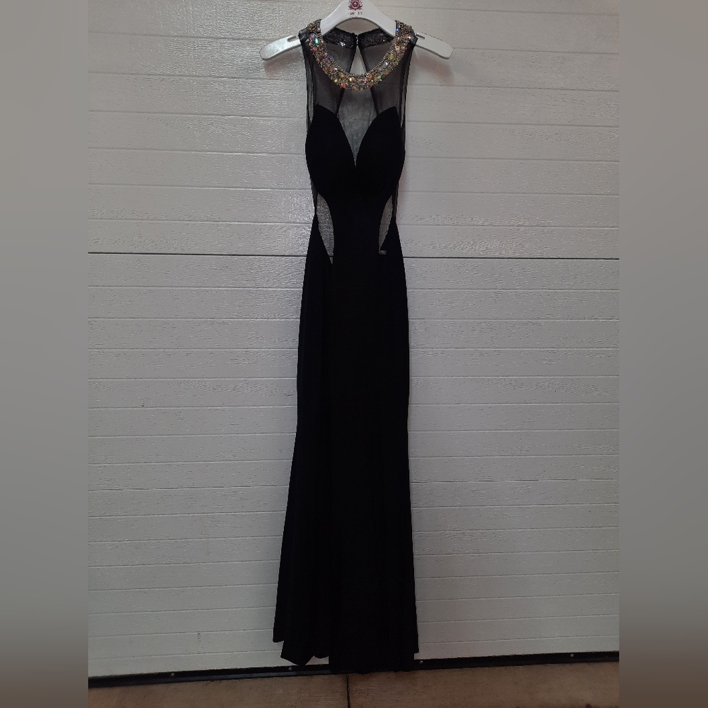 Faviana prom/formal dress